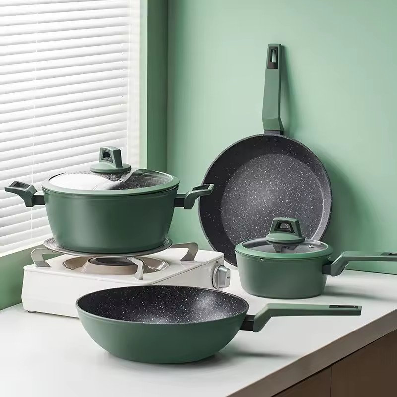 Leagann earraí cócaireachta saincheaptha le alúmanam ceirmeacha stoc cócaireachta tacair pan friochta pan anlann